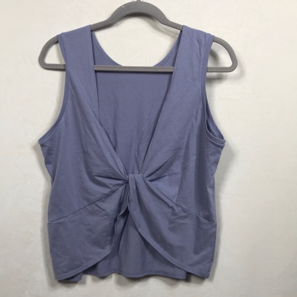 Fabletics tank top - Picture 1 of 6